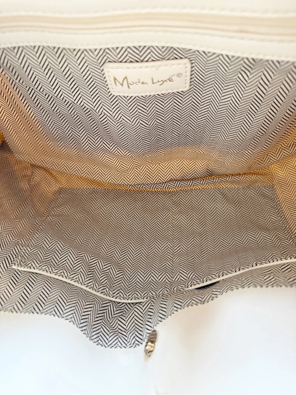 NWT Moda Luxe Harley Hobo Bag Ivory